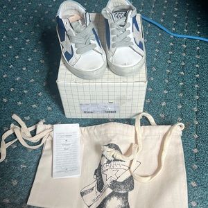 Worn once baby golden goose sneakers size 21! Perfect condition with box & book